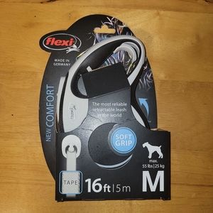 FLEXI RETRACTABLE LEASH SIZE MEDIUM